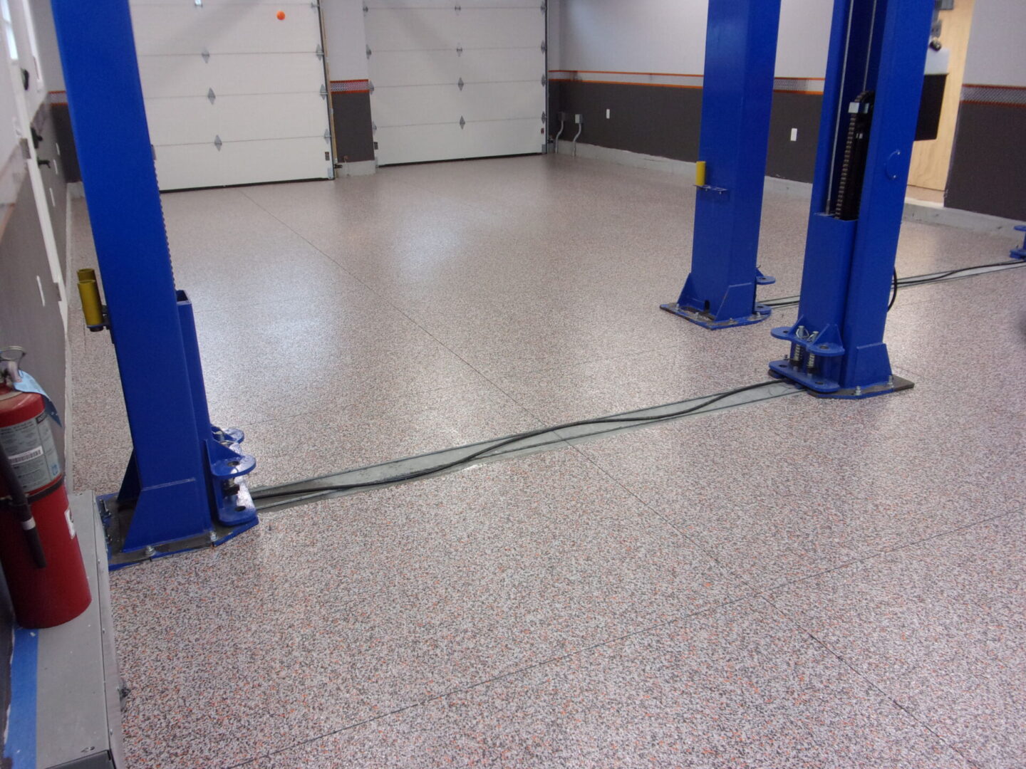 epoxy garage floor with color flake