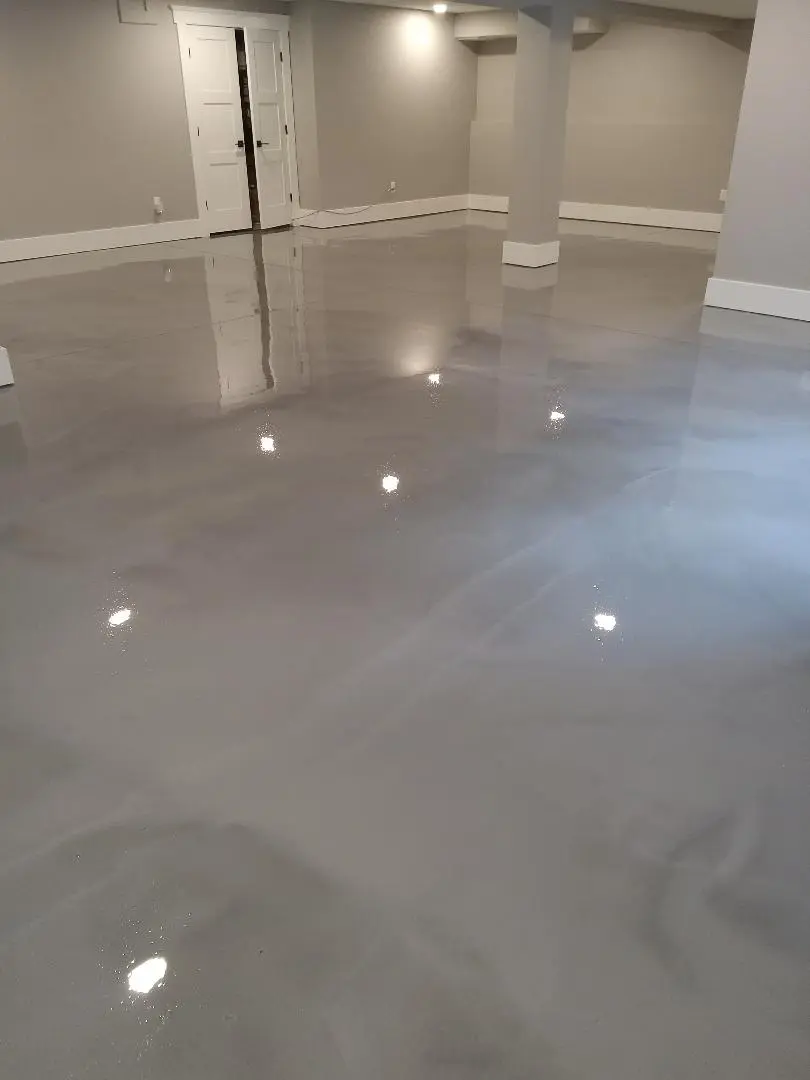 Metallic epoxy fllor basement