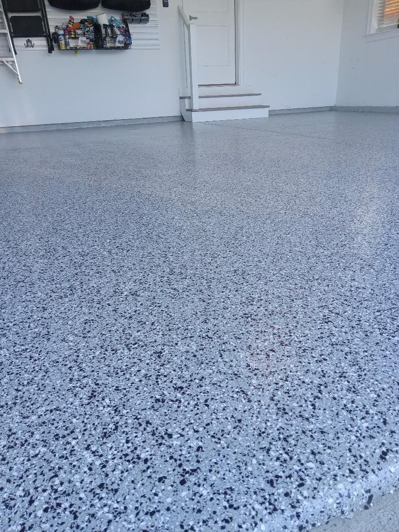 epoxy garage floor. color flake, domino